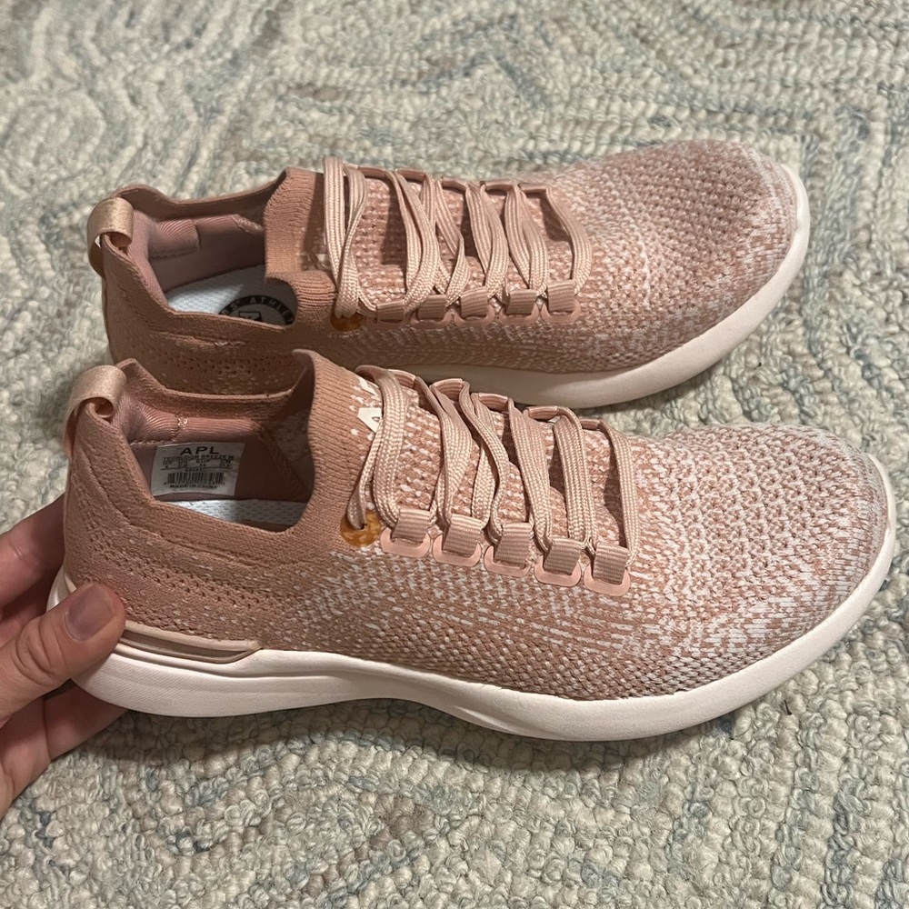 APL TechLoom NEVER WORN Size 5